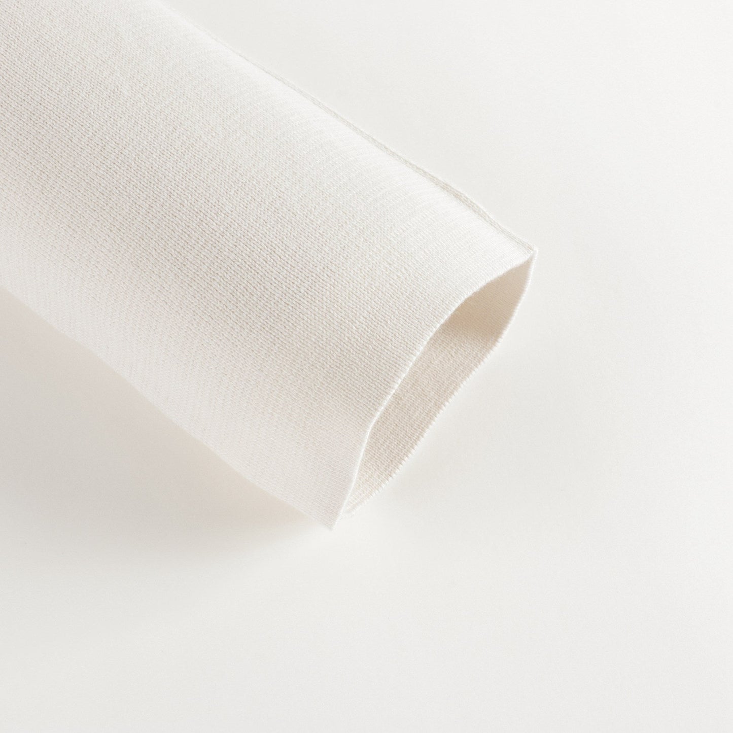 女童白色棉开衫