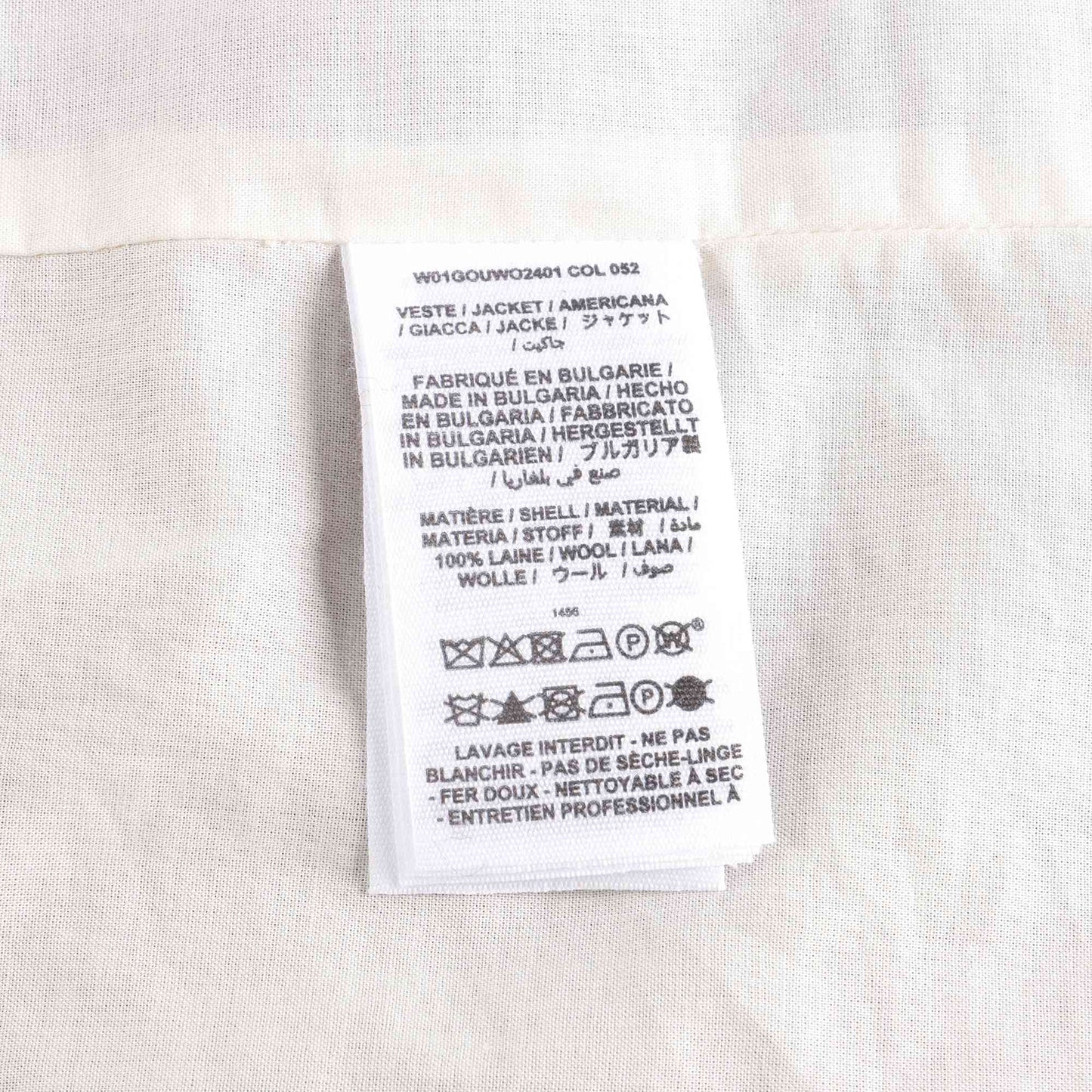 女童深红色羊毛夹克