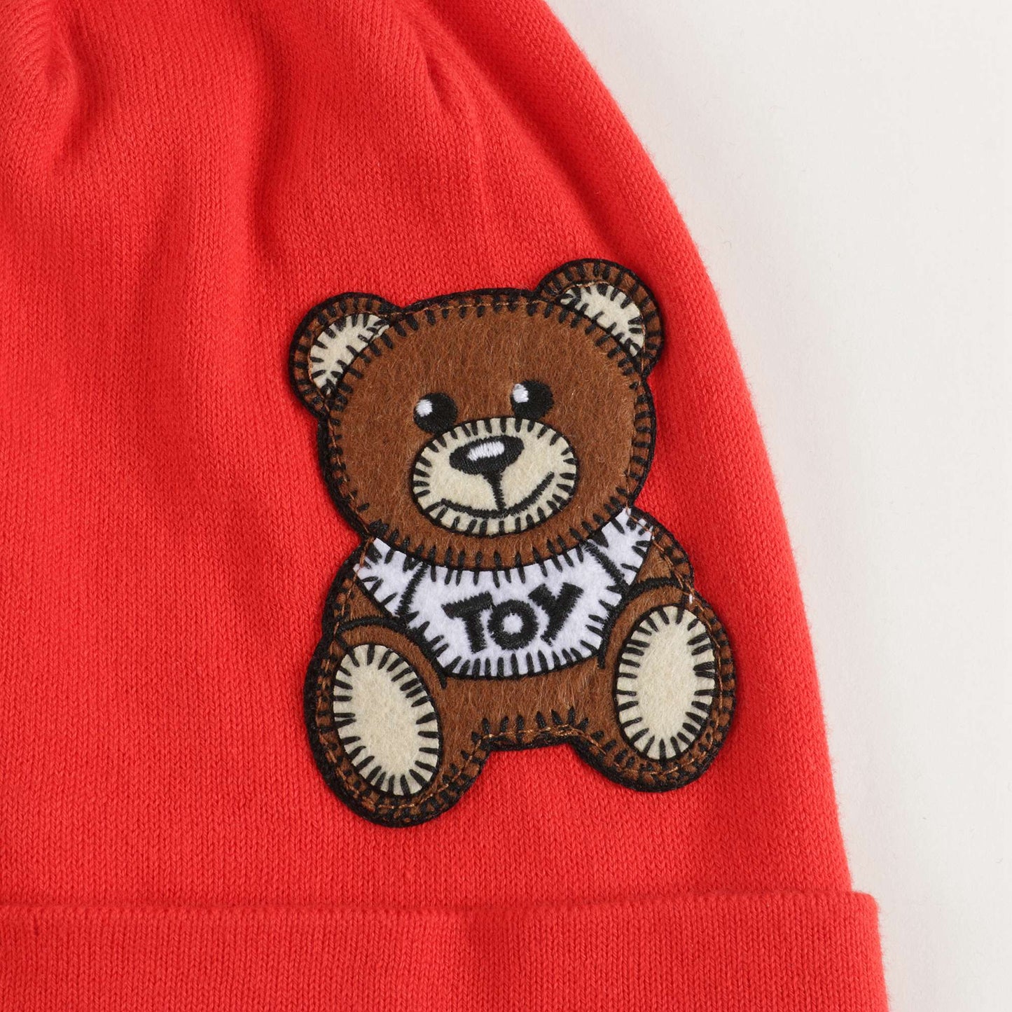 婴儿红色针织帽