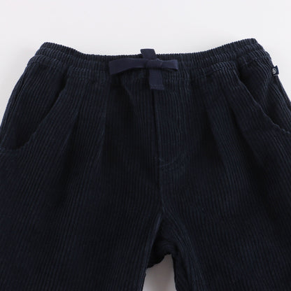 儿童黑色灯芯绒长裤