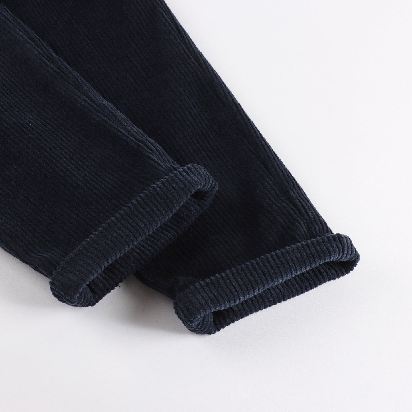 儿童黑色灯芯绒长裤