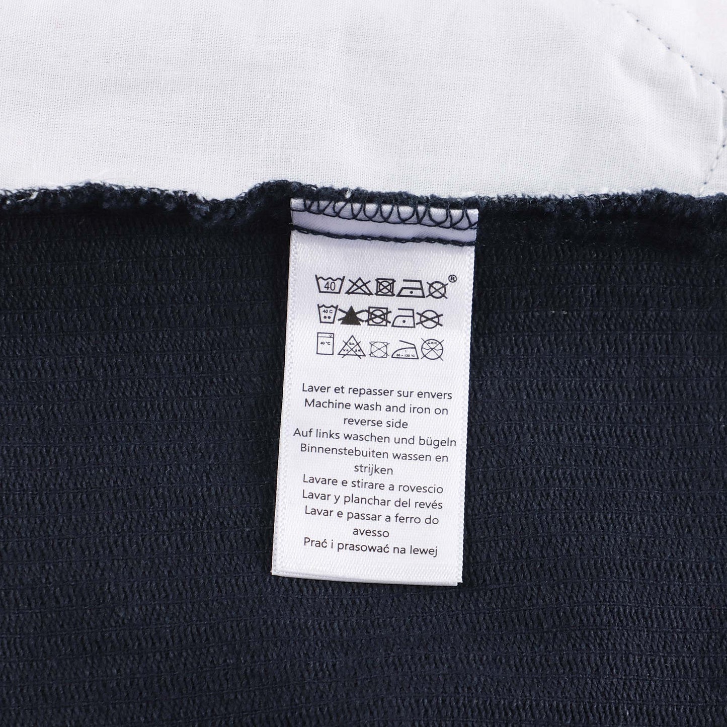 儿童黑色灯芯绒长裤