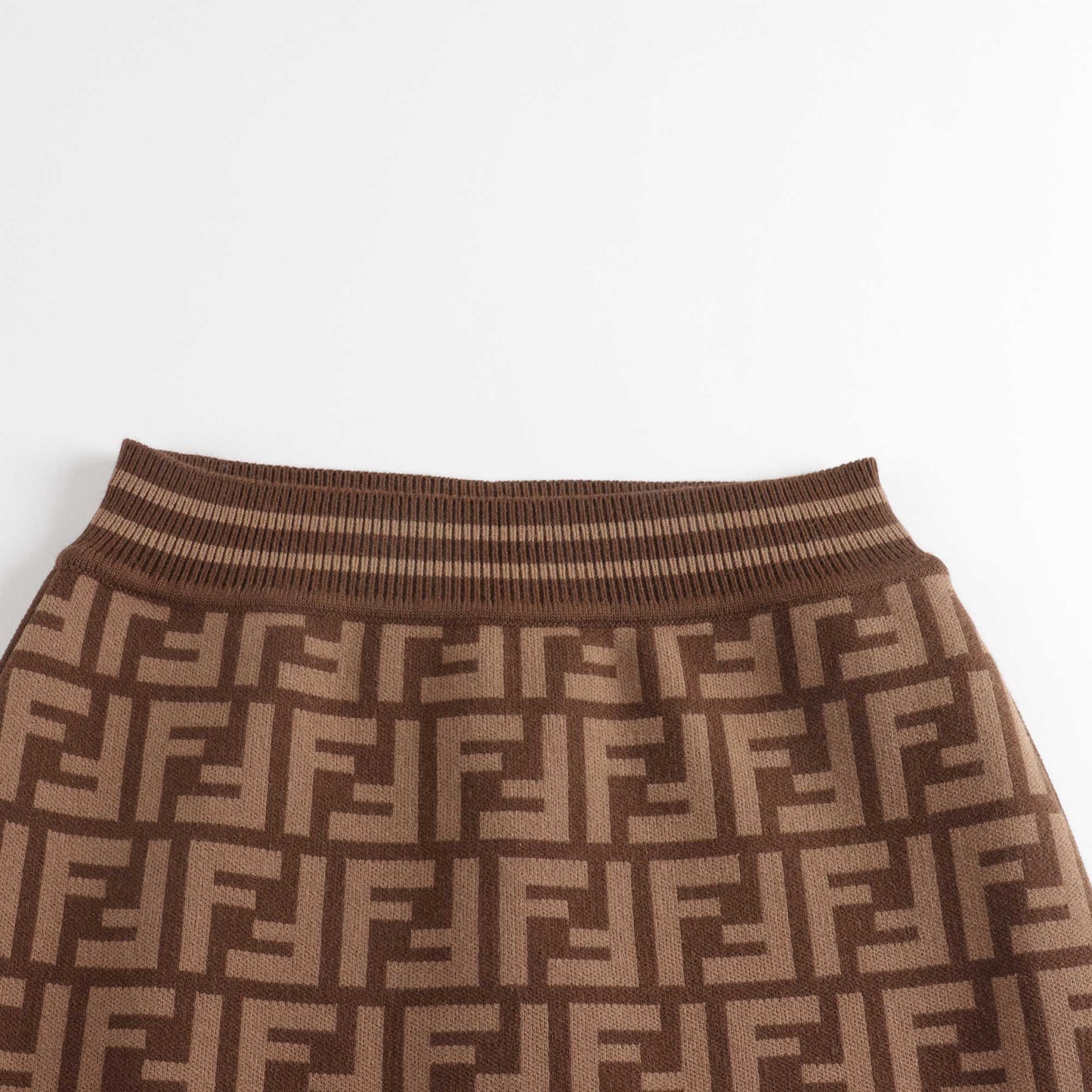 女童棕色FF针织短裙