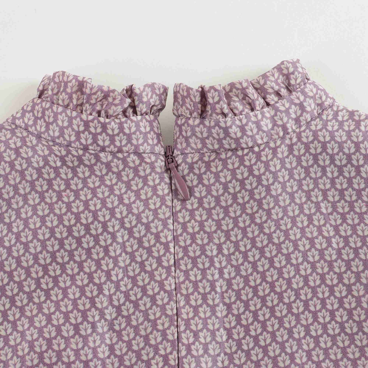 女童紫色碎花连衣裙