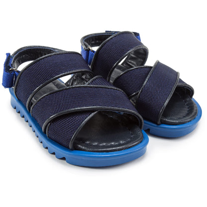 女童蓝色凉鞋