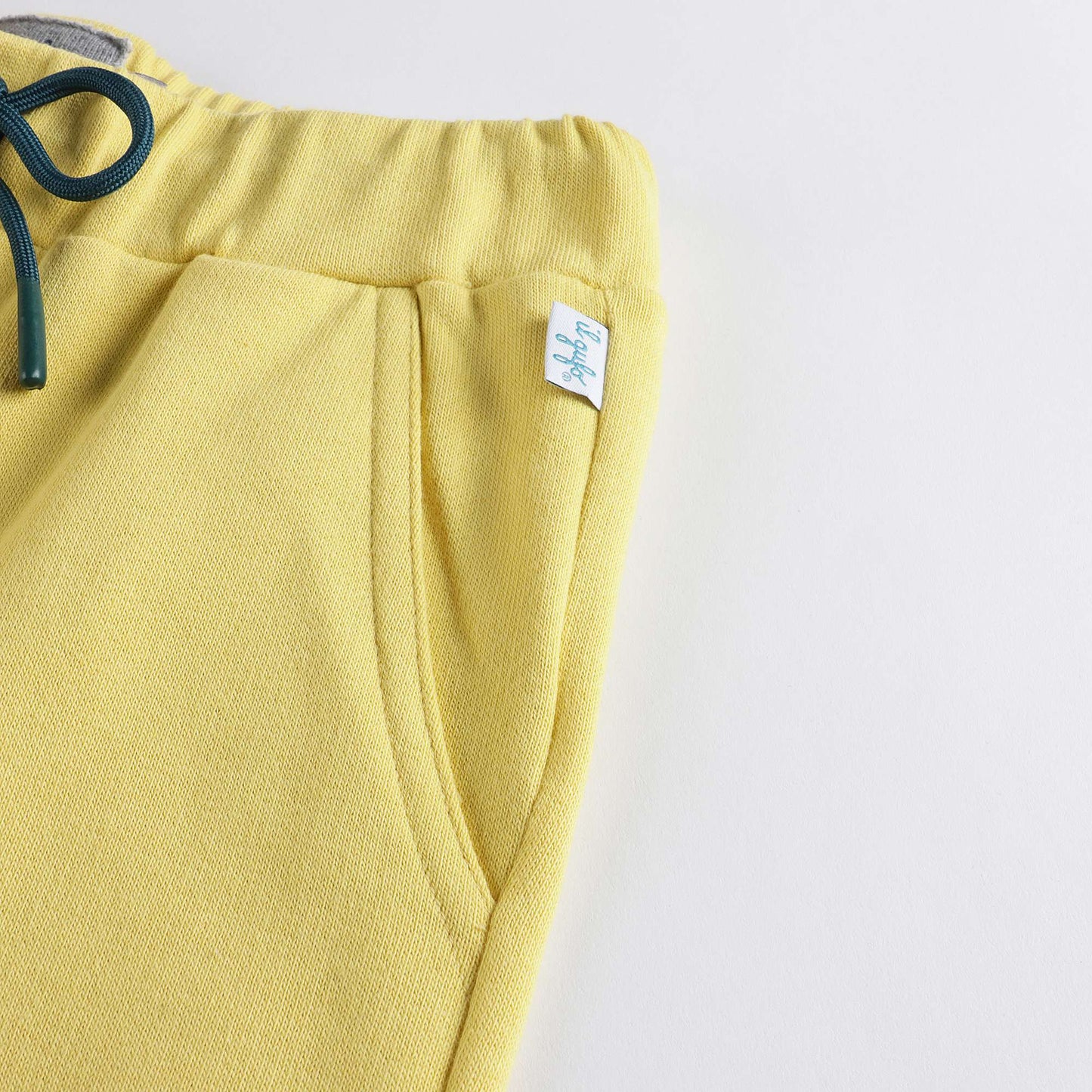 儿童黄色棉短裤