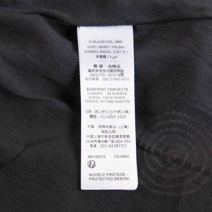 女童黑色短裙