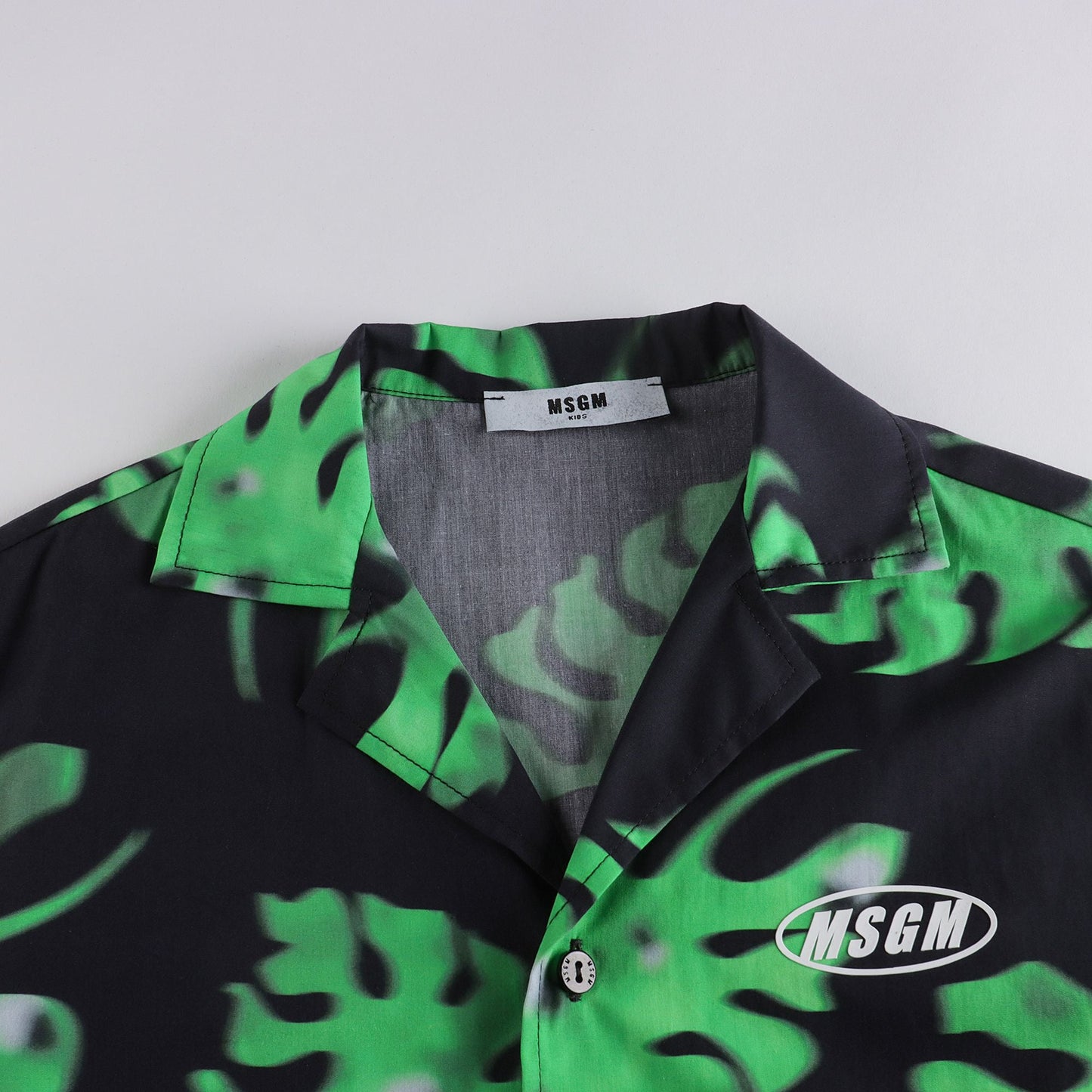 男童黑色棉衬衫