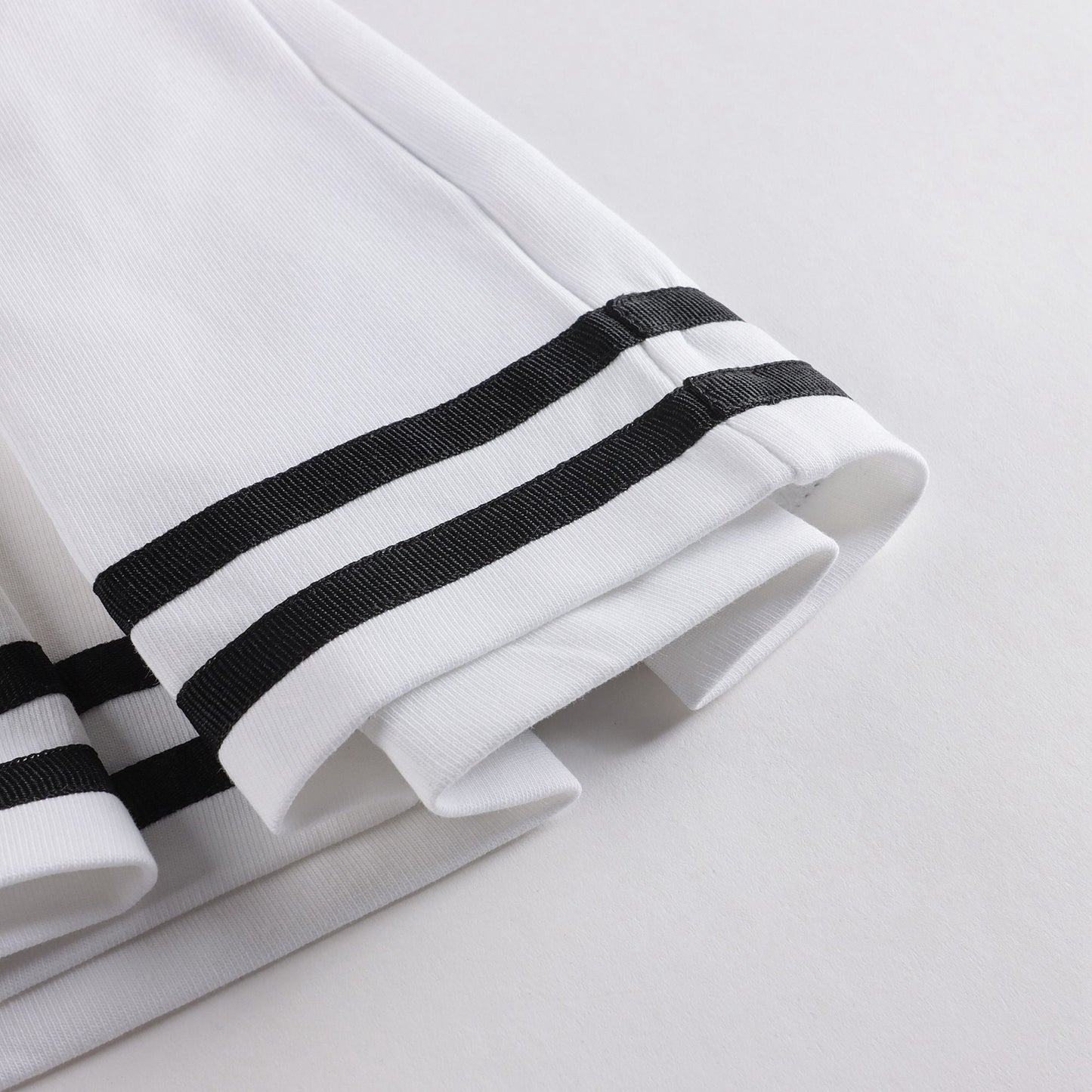 女童黑色小熊套装