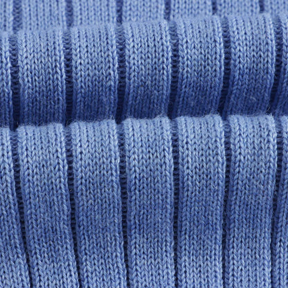 儿童蓝色毛衣
