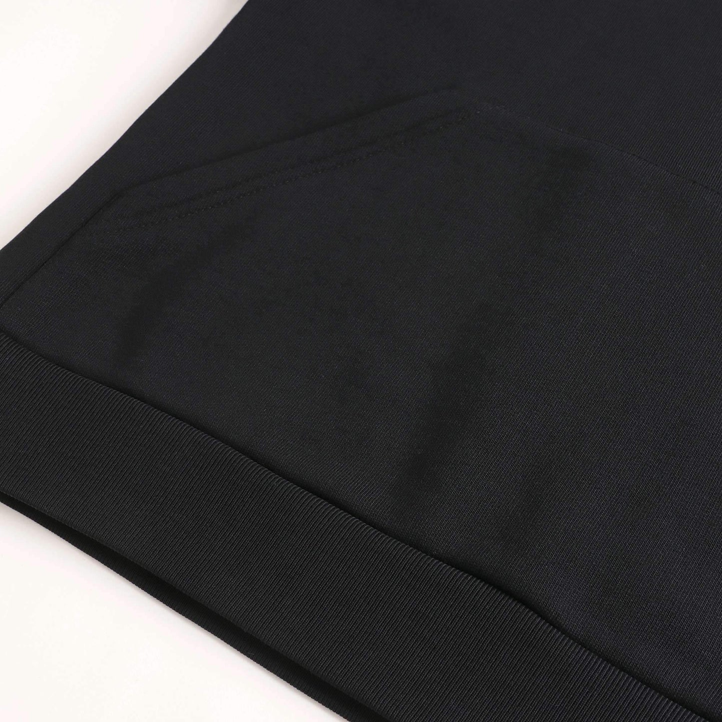 儿童黑色连帽卫衣