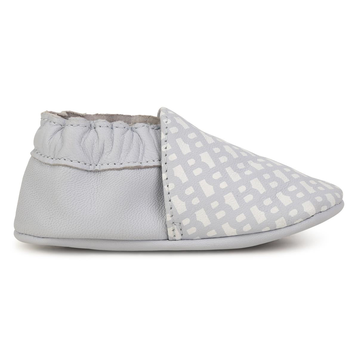 男婴浅蓝色平底鞋