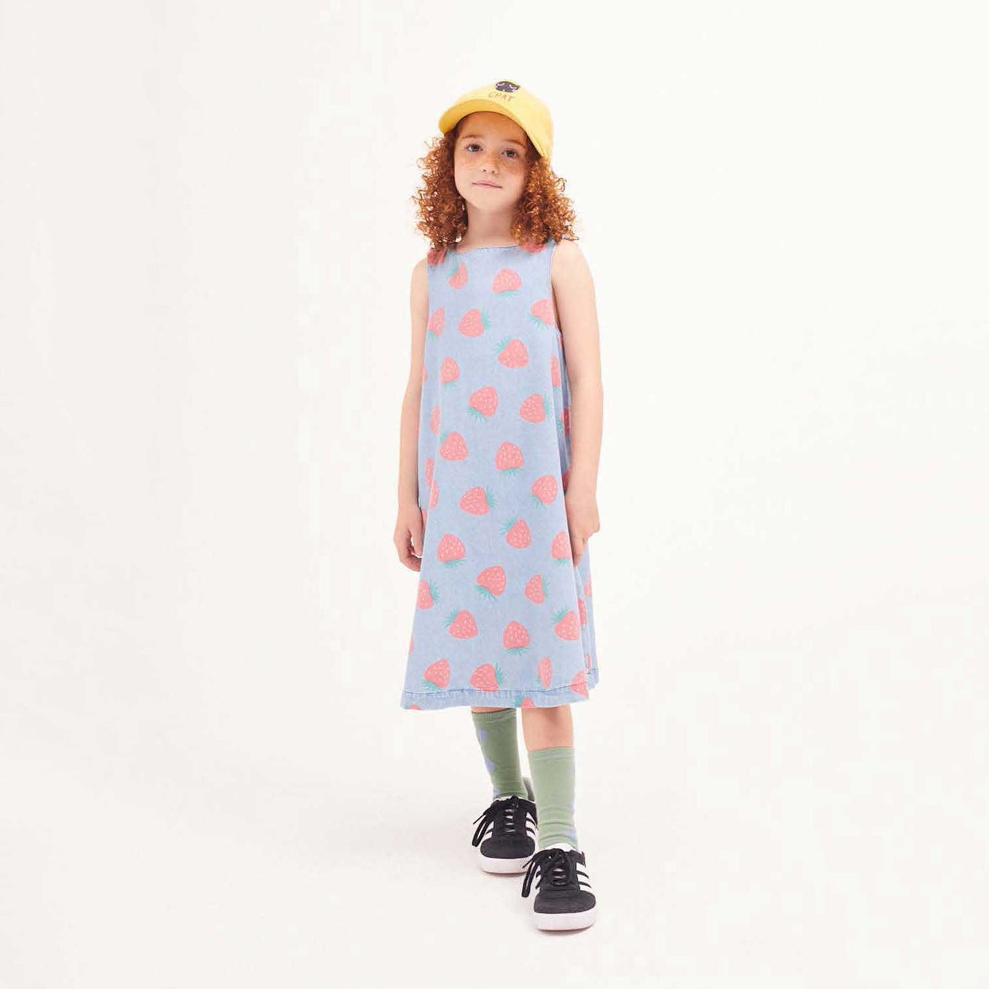 女童蓝色印花牛仔连衣裙