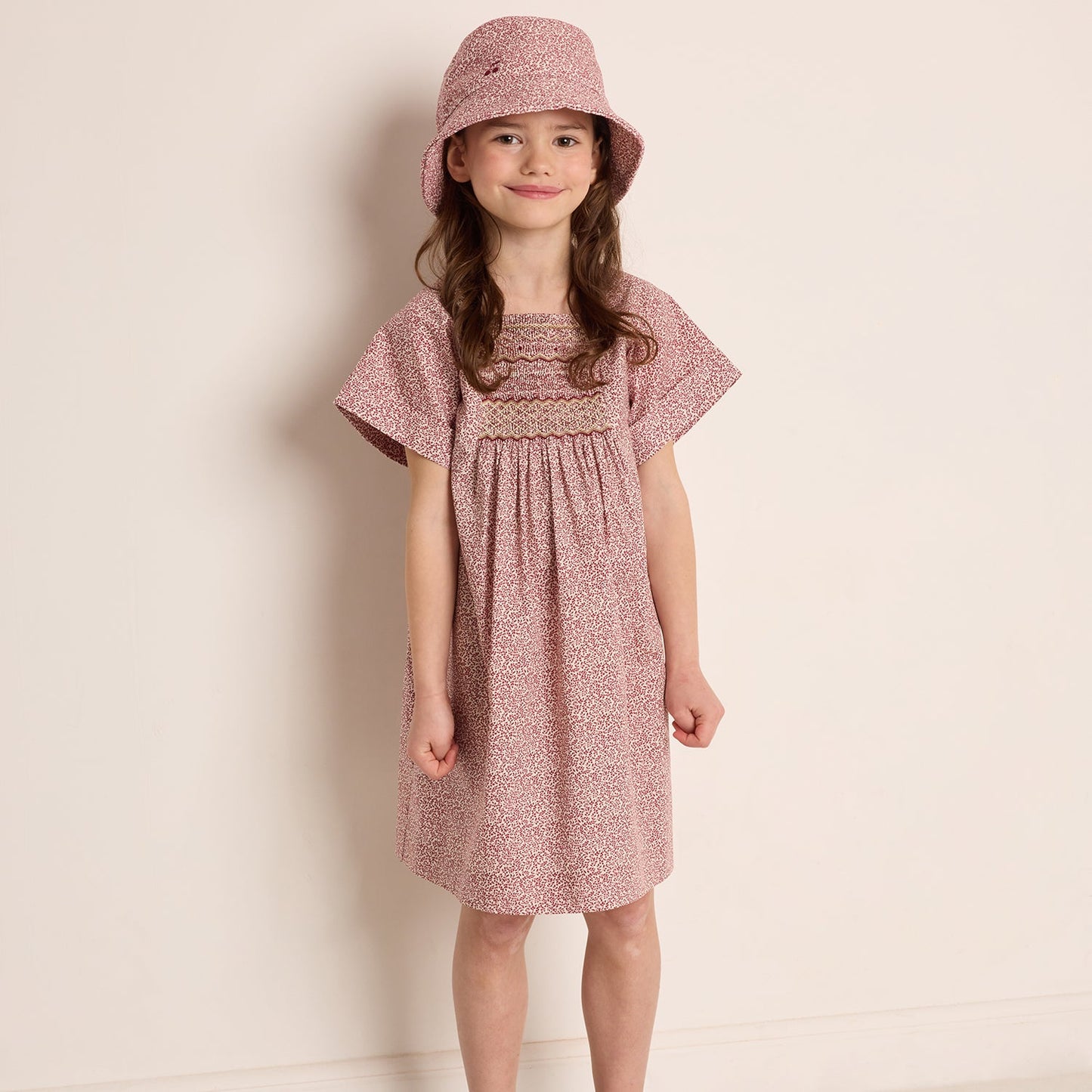 女童红色碎花渔夫帽