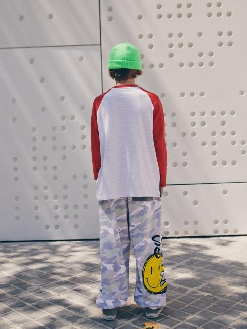 儿童红色印花棉T恤