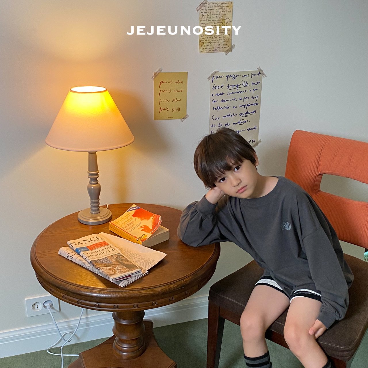 儿童木炭色棉T恤