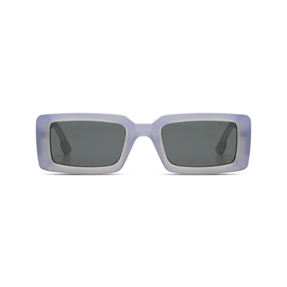 儿童浅蓝色太阳镜