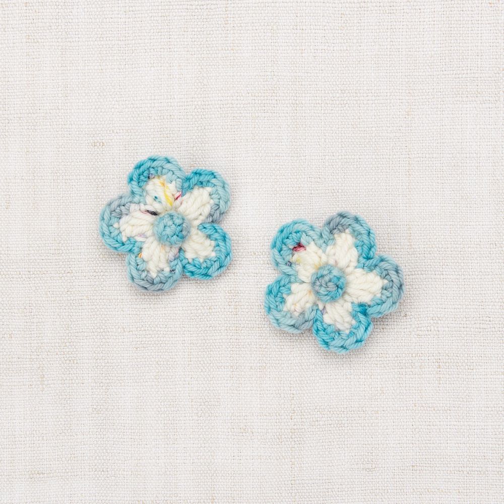 女童天空蓝花朵发夹