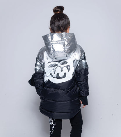 儿童黑色羽绒外套