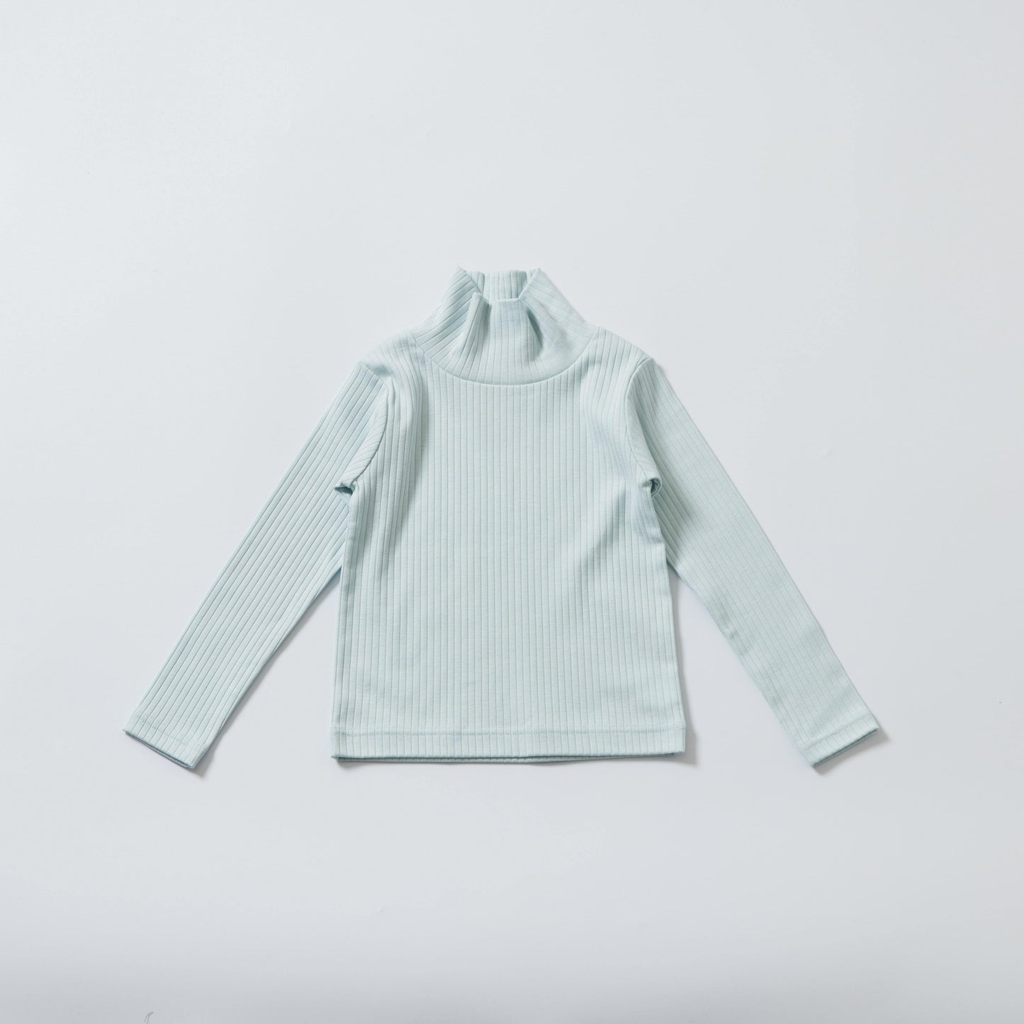 女童浅蓝色棉上衣