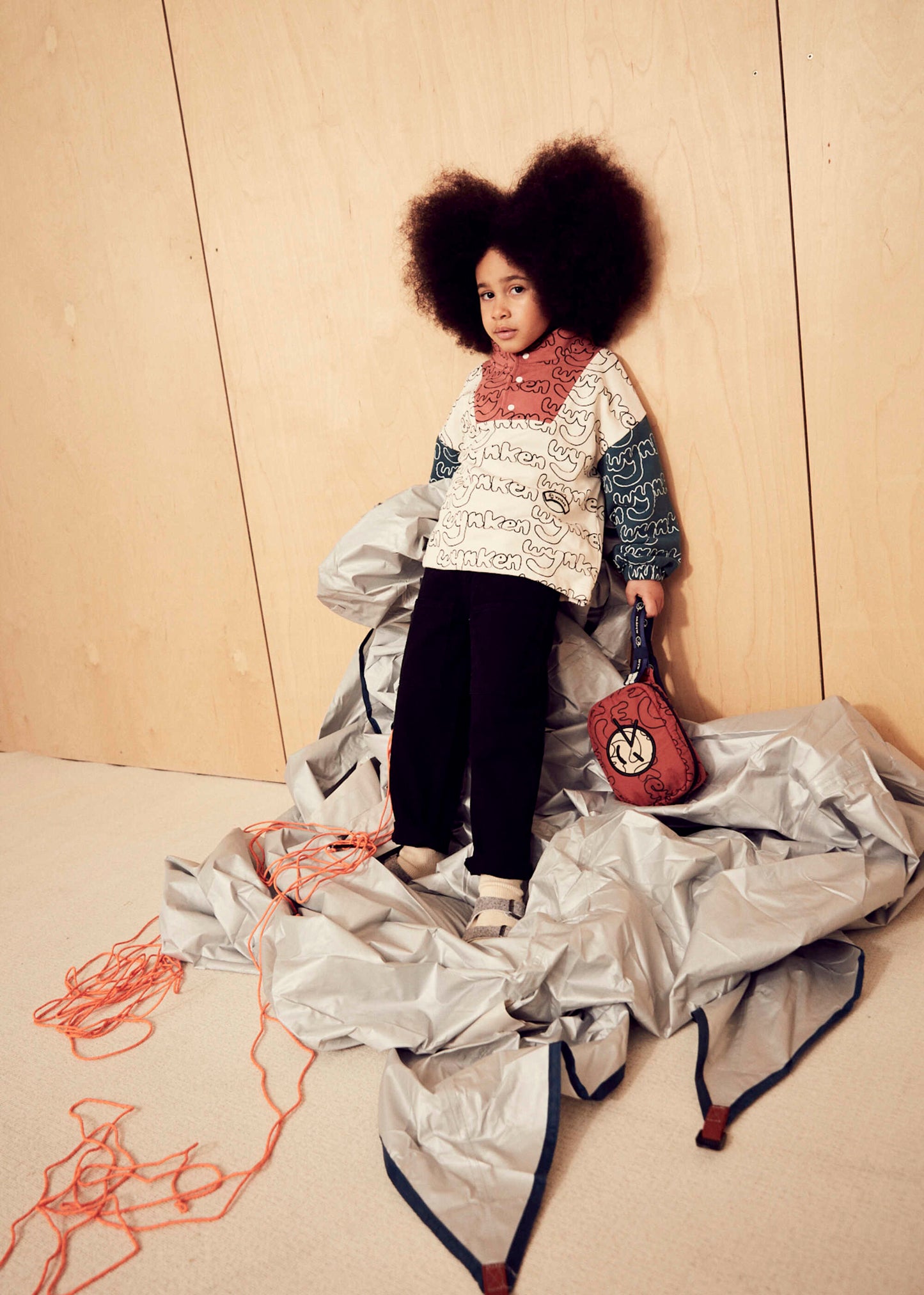 儿童红色印花斜跨包