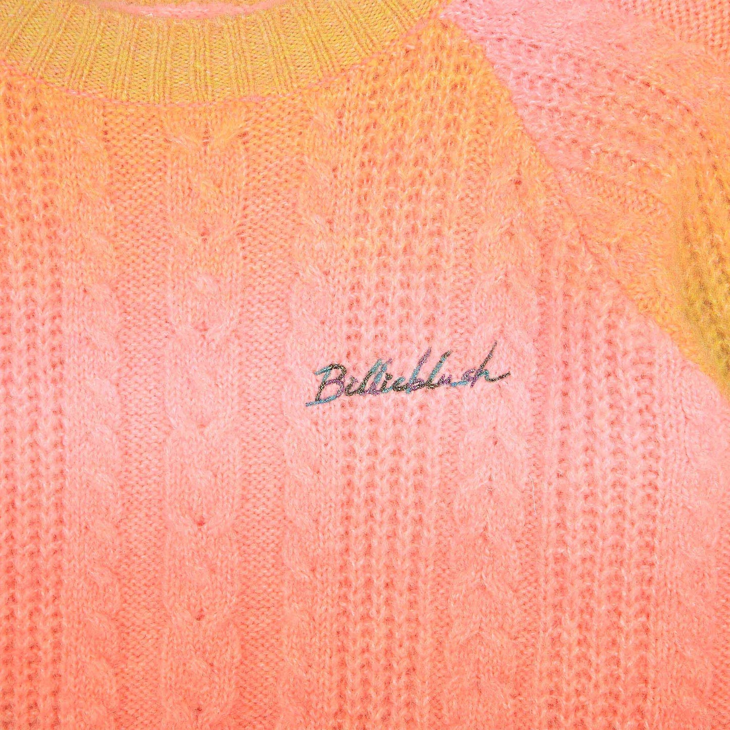 女童粉色针织连衣裙