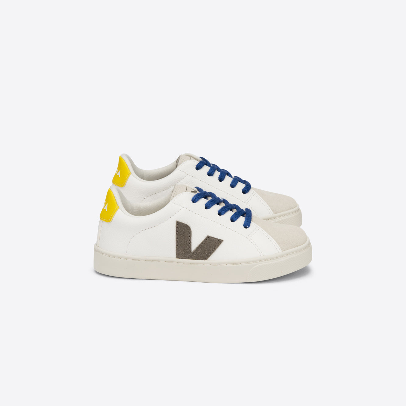 儿童白色"V"板鞋