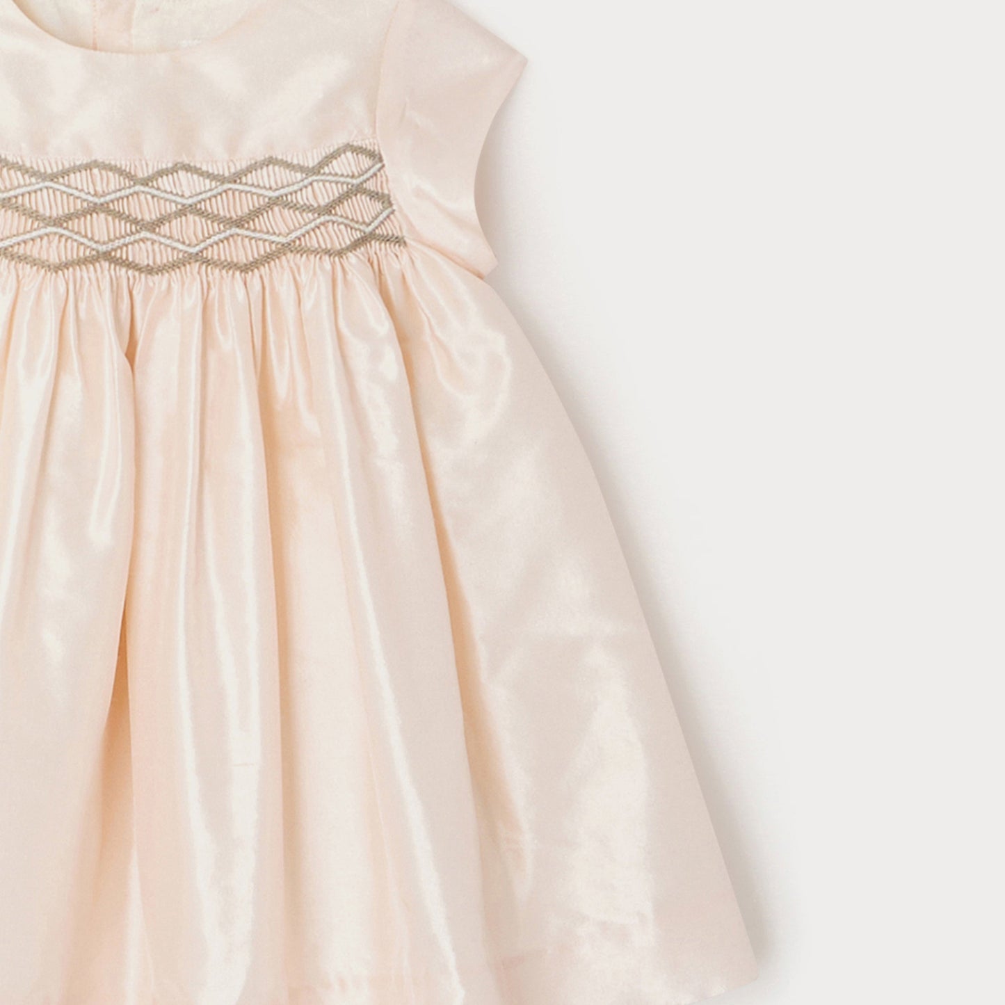 女婴粉色真丝连衣裙套装