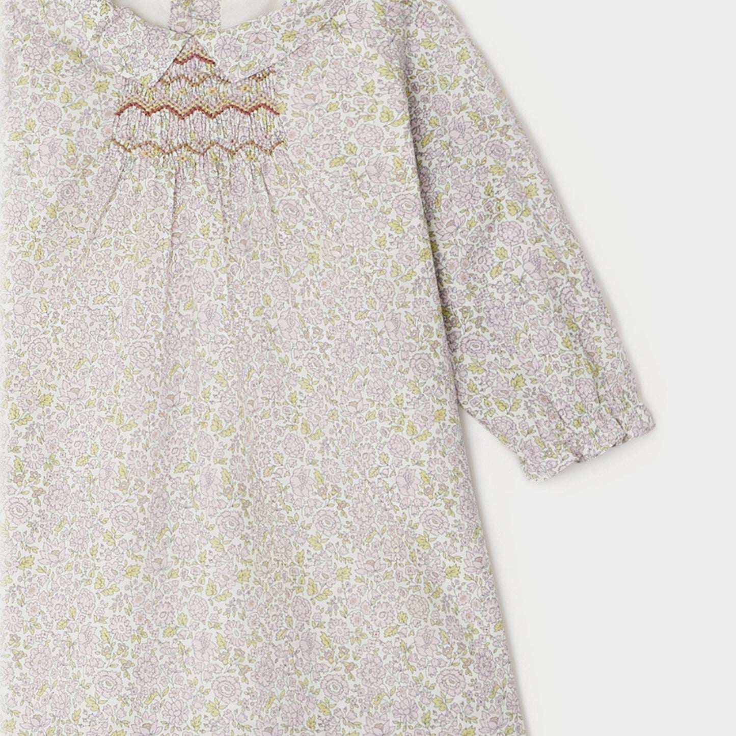 女婴浅粉色碎花连衣裙