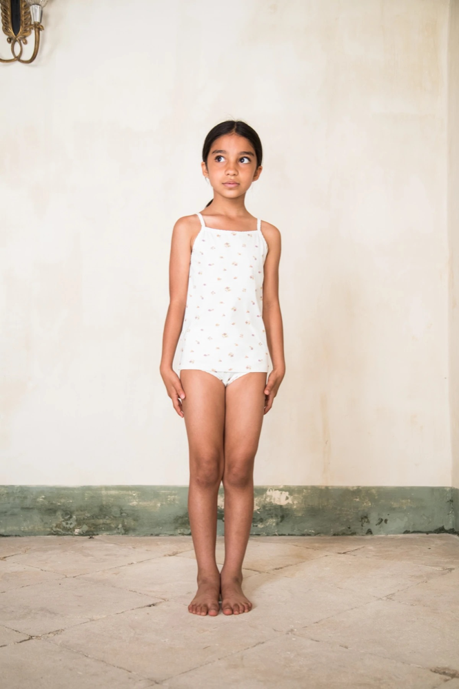 女童白色棉背心