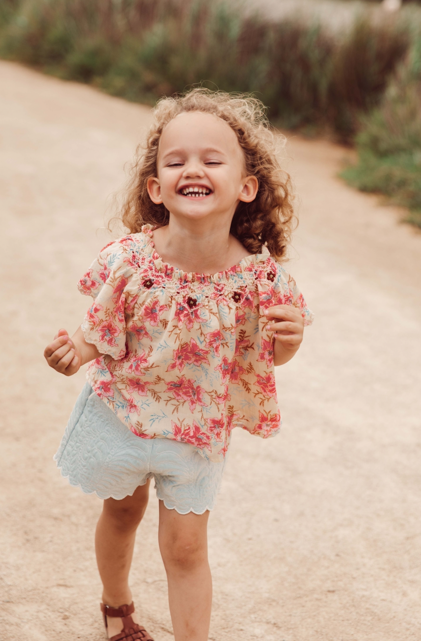 女童粉色碎花棉连衣裙