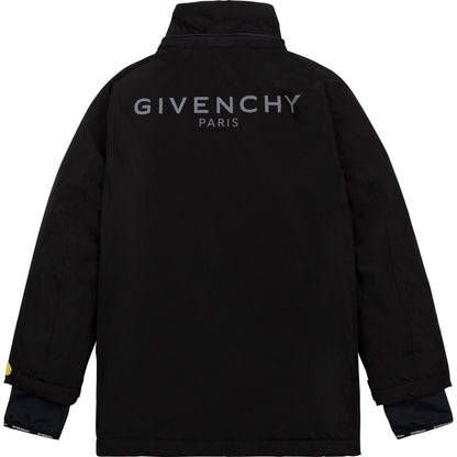 男童黑色蓬松夹克