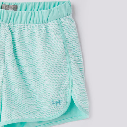 女童湖绿色短裤