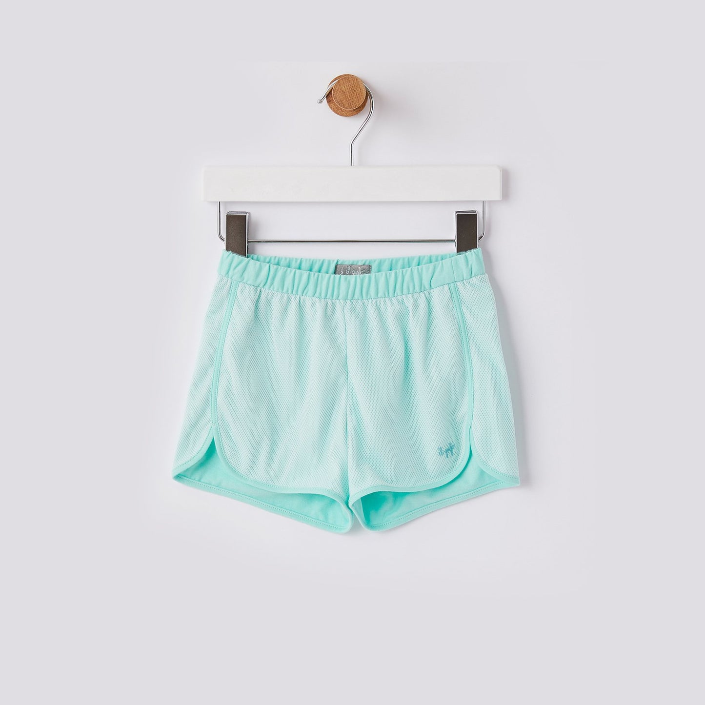 女童湖绿色短裤