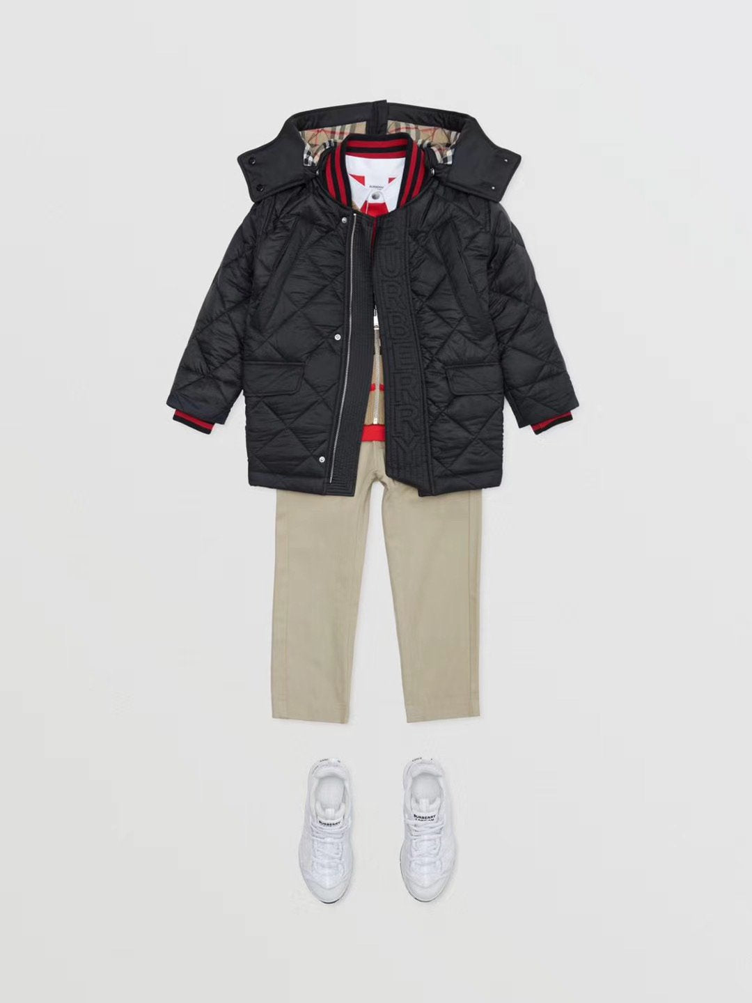 男童黑色羽绒夹克