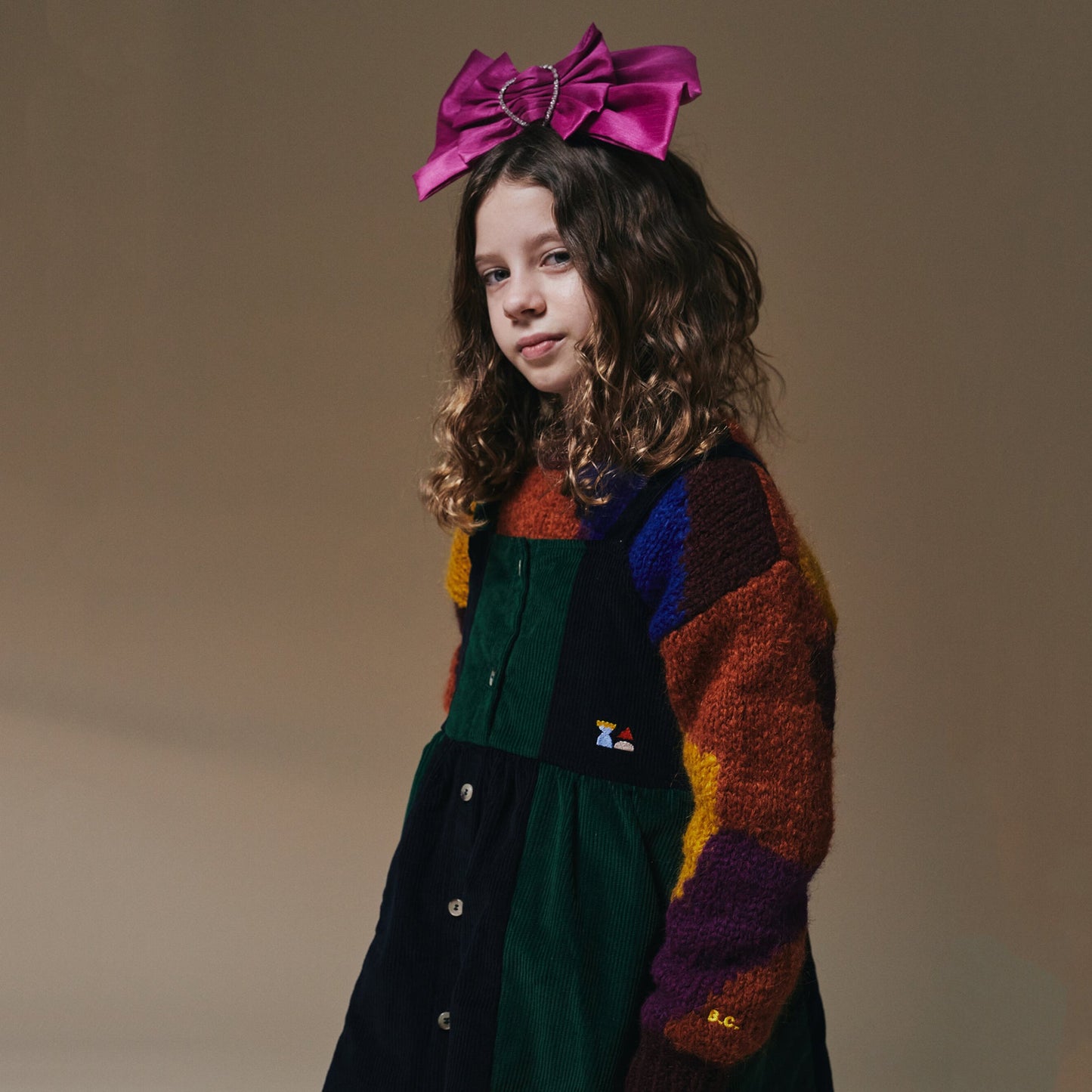 女童绿色灯芯绒连衣裙