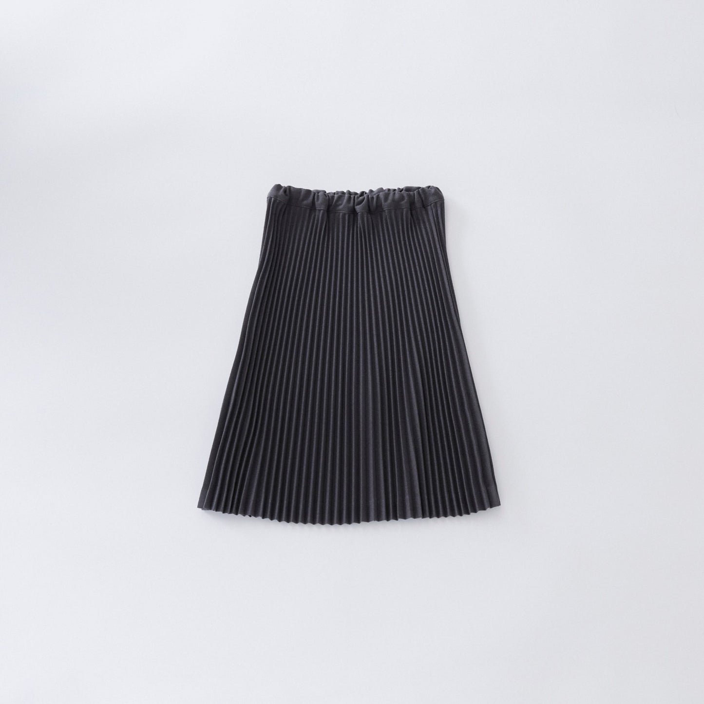 女童木炭色百褶短裙